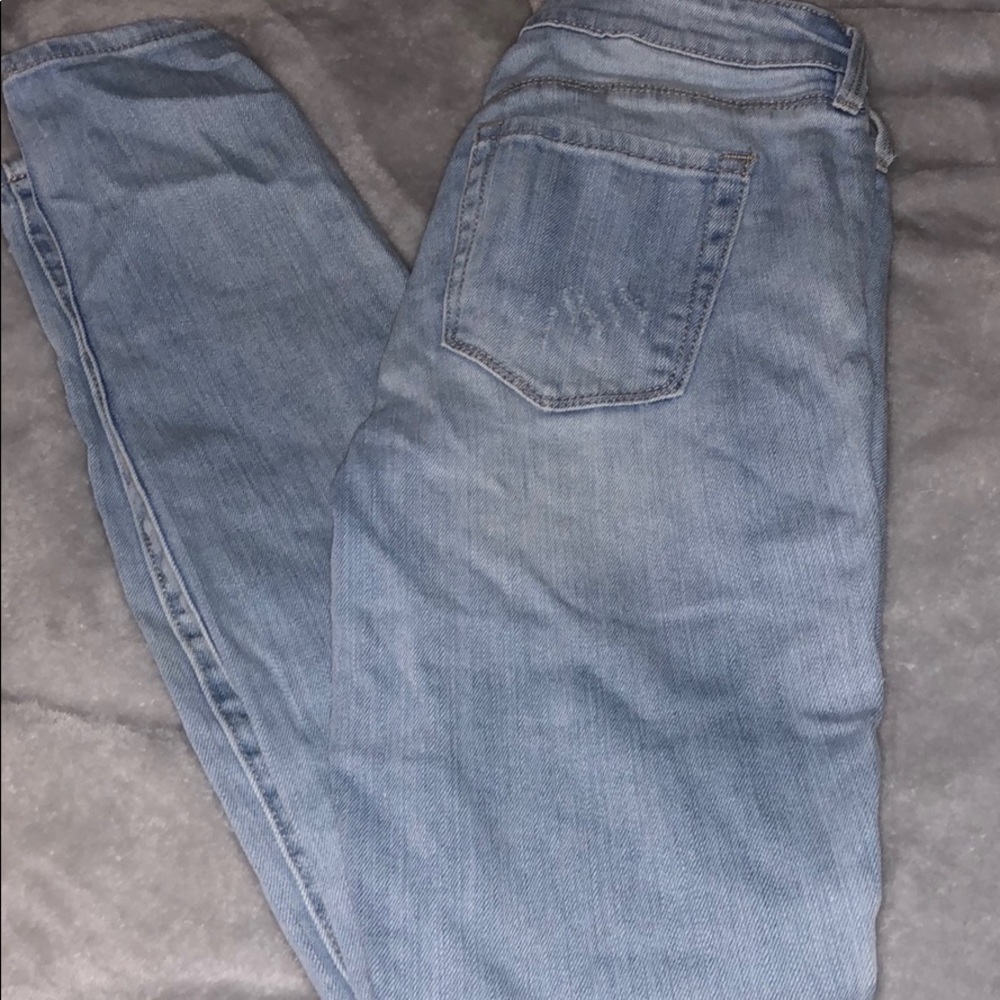 Bullhead Light Wash Low Rise Jeans